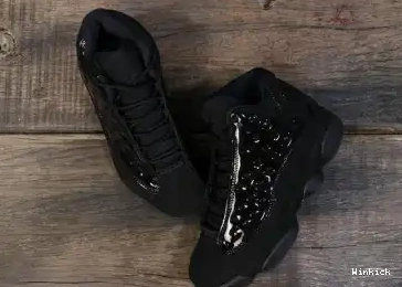 13 AIR JORDAN CAP 414571-012 AND GOWN 0604